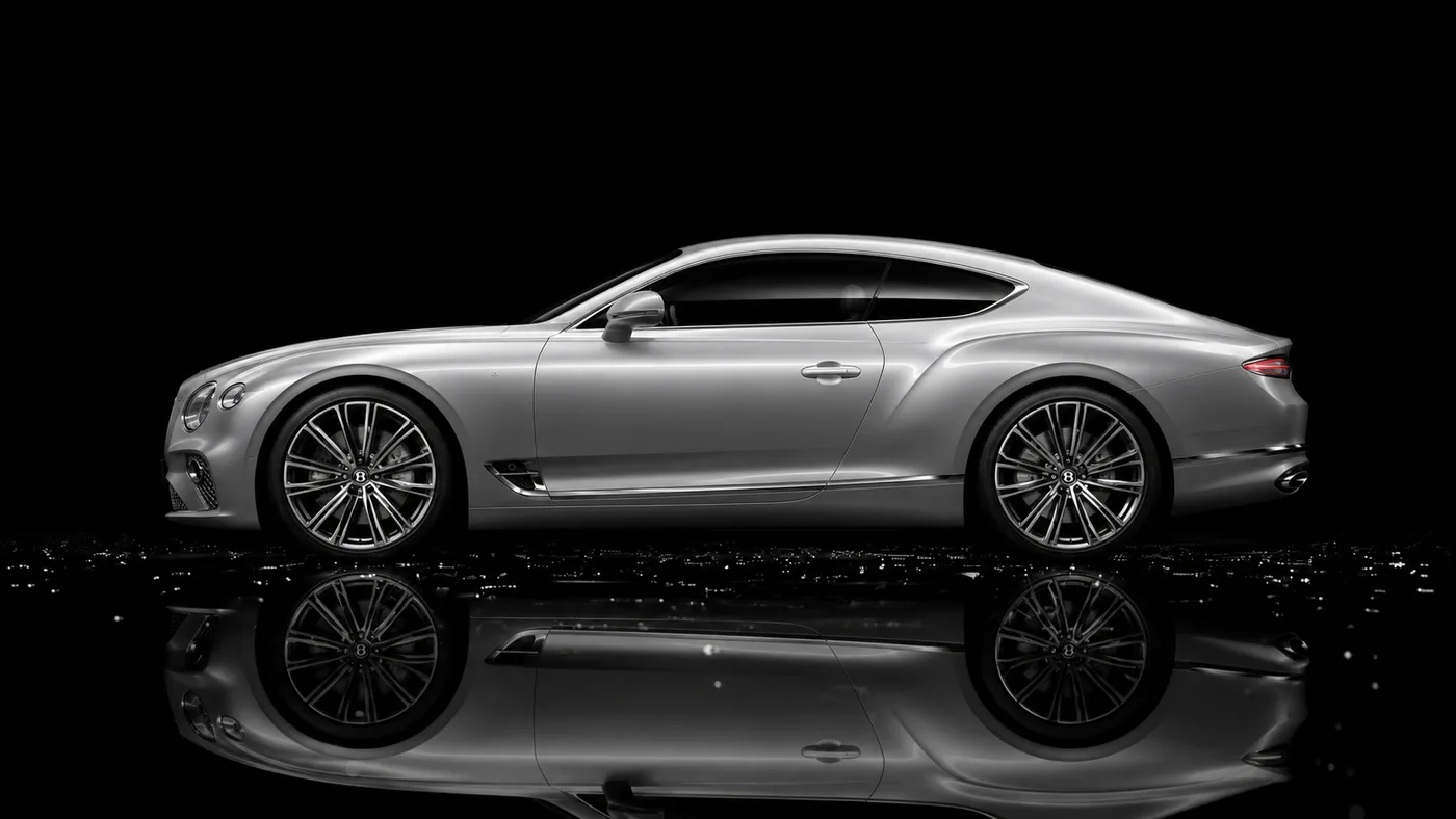 Bentley Continental GT argentée, finition miroir — detailing vapeur Aqua Vapor Elite Côte d'Azur